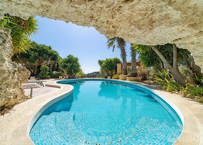 Lunzjata Maisonette *