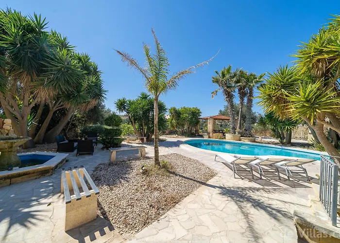 Lunzjata Maisonette Apartment Victoria